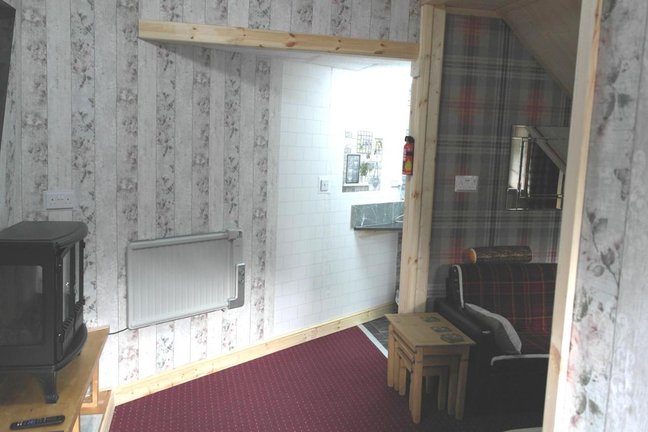 The Steading Highland Glen Lodge Drumnadrochit Exterior photo